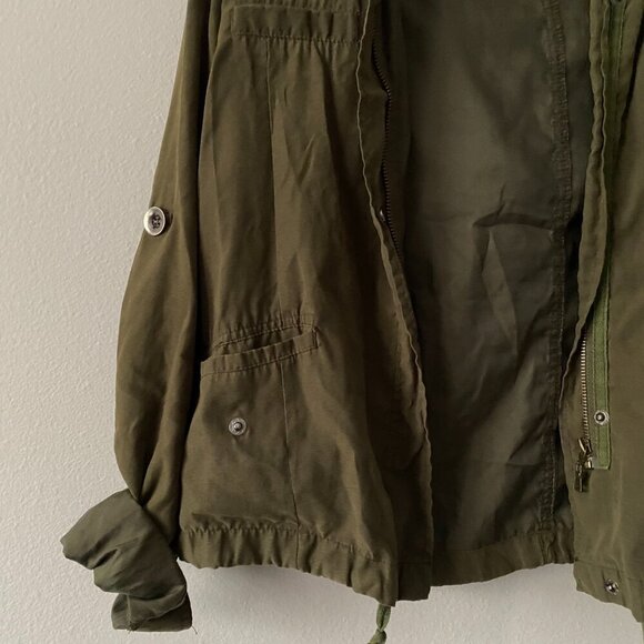 Brandy Melville | EUC Hailey Cropped Utility Jacket Army Olive Green One Size - Picture 5 of 8